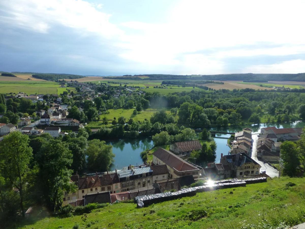 Les Chambres De La Ville Haute Dun-sur-Meuse 외부 사진